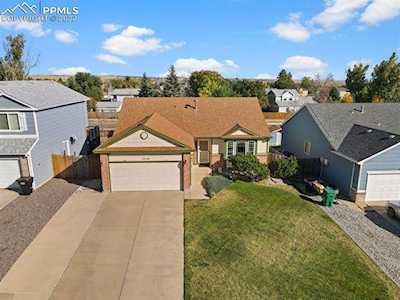 2240 Lisa Drive Colorado Springs, CO 80915