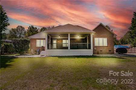 7832 Windy Pine Circle Denver, NC 28037