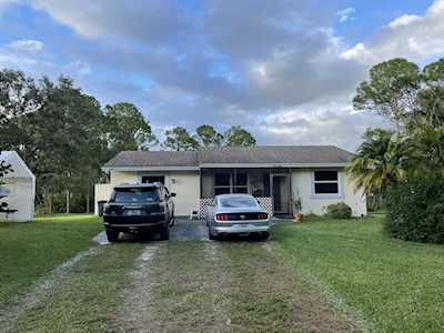 15781 67th Court The Acreage, FL 33470
