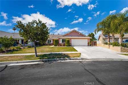 755 Kingsgate Dr Corona, CA 92882