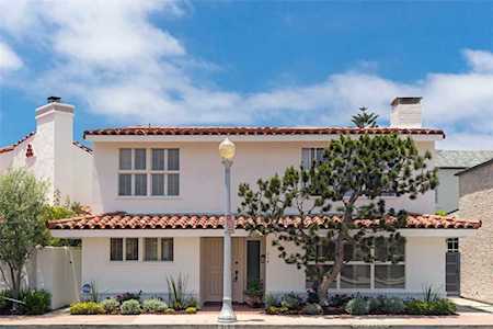 215 Via Genoa Newport Beach, CA 92663