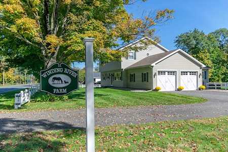 194 Pomeroy Meadow Road Southampton, MA 01073
