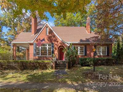909 Sand Hill Rd Asheville, NC 28806