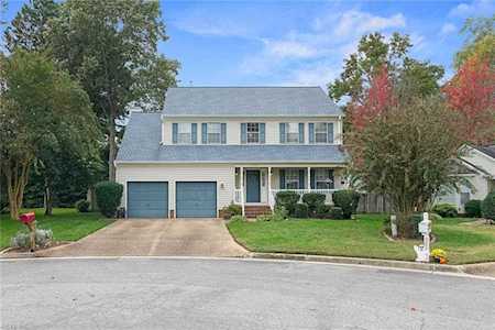205 Prince Henry Ct Yorktown, VA 23693