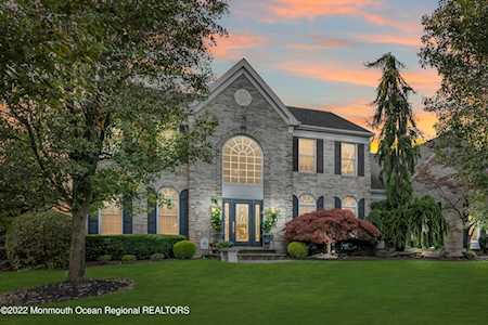 41 Marthas Dr Freehold, NJ 07728
