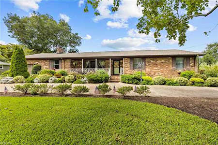 1660 Will O Wisp Dr Virginia Beach, VA 23454