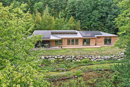 24 Hidden Pond Dr Amherst, NH 03031