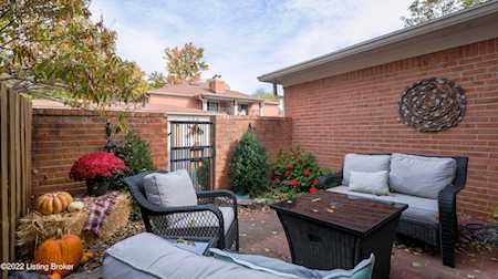 304 Forest Park Rd Louisville, KY 40223