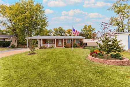 7315 Elm Grove Ct Hazelwood, MO 63042