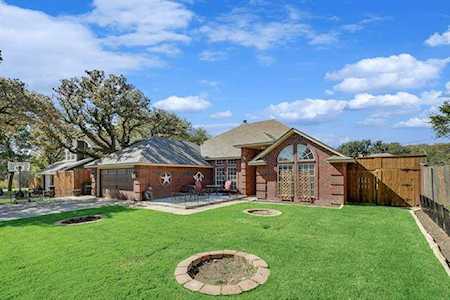 7021 Cook Circle North Richland Hills, TX 76182