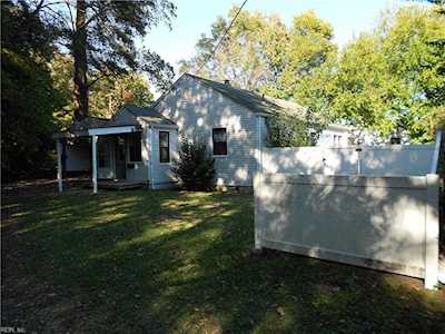 202 Ridgewell Circle Norfolk, VA 23503