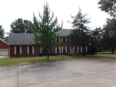 2105 Hutto St Conway, AR 72032