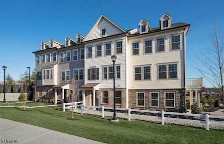 7 Ambrosia Court Livingston Twp., NJ 07039