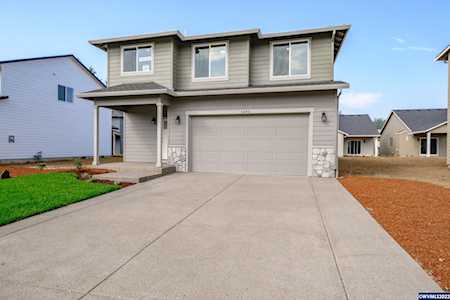 4462 Ninebark Lp Sweet Home, OR 97386