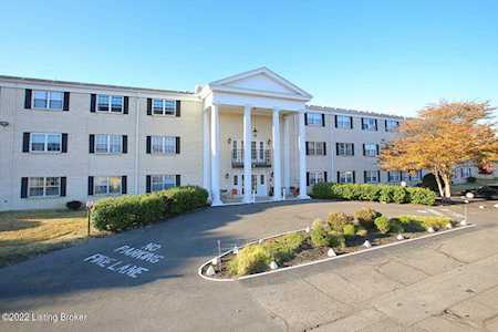 318 El Conquistador Pl Louisville, KY 40220
