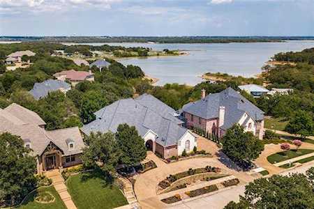 3126 Overlook Circle Highland Village, TX 75077