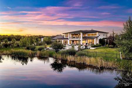 1027 S Brentbrook Ln Eagle, ID 83616