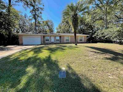 917 Chestwood Ave Tallahassee, FL 32303