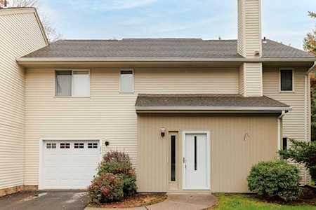 260 Alewife Ln #260 Suffield, CT 06078