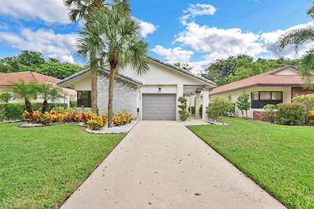 4748 Boxwood Circle Boynton Beach, FL 33436
