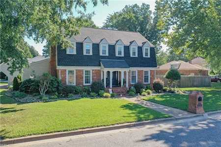 5200 Foxboro Landing Virginia Beach, VA 23464