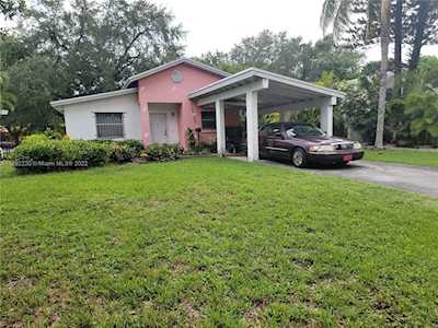 124 George Allen Ave Coral Gables, FL 33133