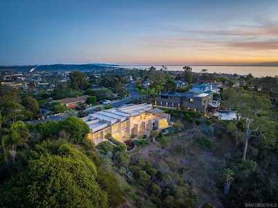 566 Canyon Drive Solana Beach, CA 92075