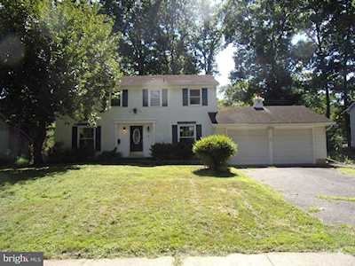 15 Highgate Ln Cherry Hill, NJ 08003