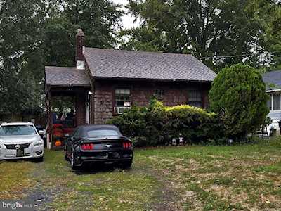 303 Lincoln Ave Hightstown, NJ 08520