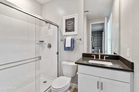 5127 E Coolbrook Avenue Scottsdale, AZ 85254