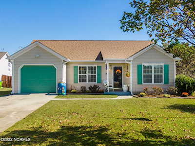 2509 Hastings Court Wilmington, NC 28411