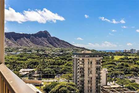 229 Paoakalani Avenue #1712 Honolulu, HI 96815