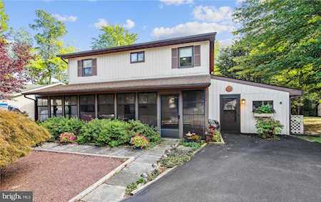 6 Cove Ln Berlin, MD 21811
