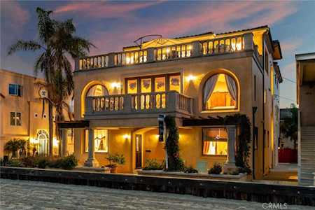5601 E Seaside Walk Long Beach, CA 90803