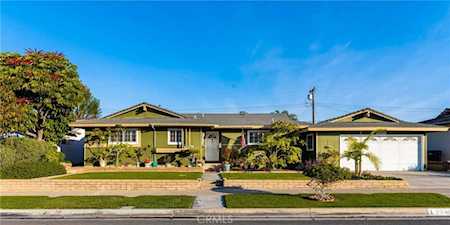 2231 E Parkside Ave Orange, CA 92867
