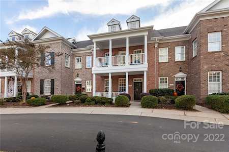 8336 Indigo Row Charlotte, NC 28277
