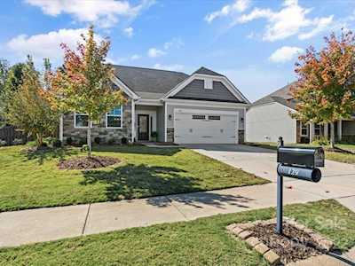 129 Marquette Dr Mount Holly, NC 28120