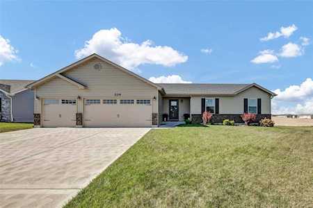 209 Winter Wheat Dr Wright City, MO 63390