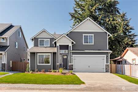 14037 29th Ave S #1 Seatac, WA 98168