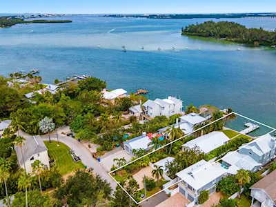 7110 Longboat Dr E Longboat Key, FL 34228