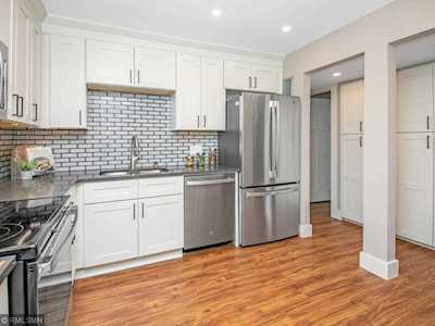 5140 W 102nd Street #102 Bloomington, MN 55437