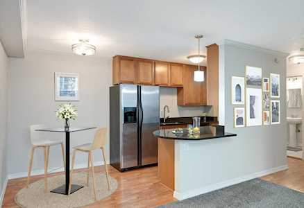 3120 Hennepin Avenue #6 Minneapolis, MN 55408