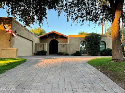 2422 E Solano Drive Phoenix, AZ 85016