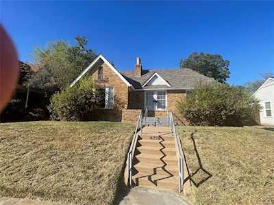 821 E Morningside Drive Fort Worth, TX 76104