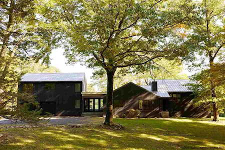 544 South Mountain Rd Gardiner, NY 12525