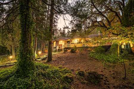 2782/2934 Jumpoff Joe Creek Rd Grants Pass, OR 97526