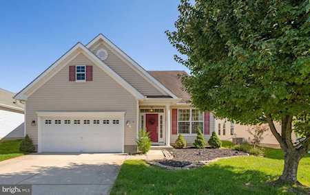 8 Dehart Ave E Clayton, NJ 08312