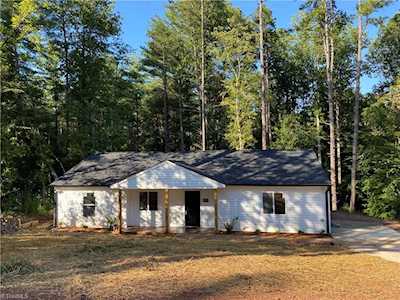 232 Ridge Road Walnut Cove, NC 27052