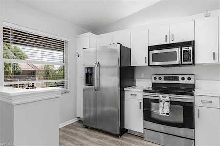 5721 Foxlake Dr #8 North Fort Myers, FL 33917