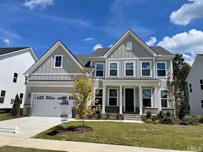 409 Hawkeye Lane Knightdale, NC 27545